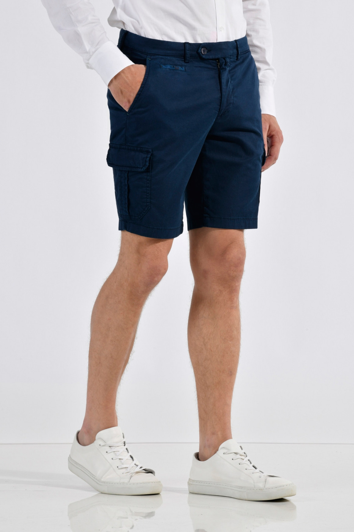 BERMUDA RIVIERA NAVY