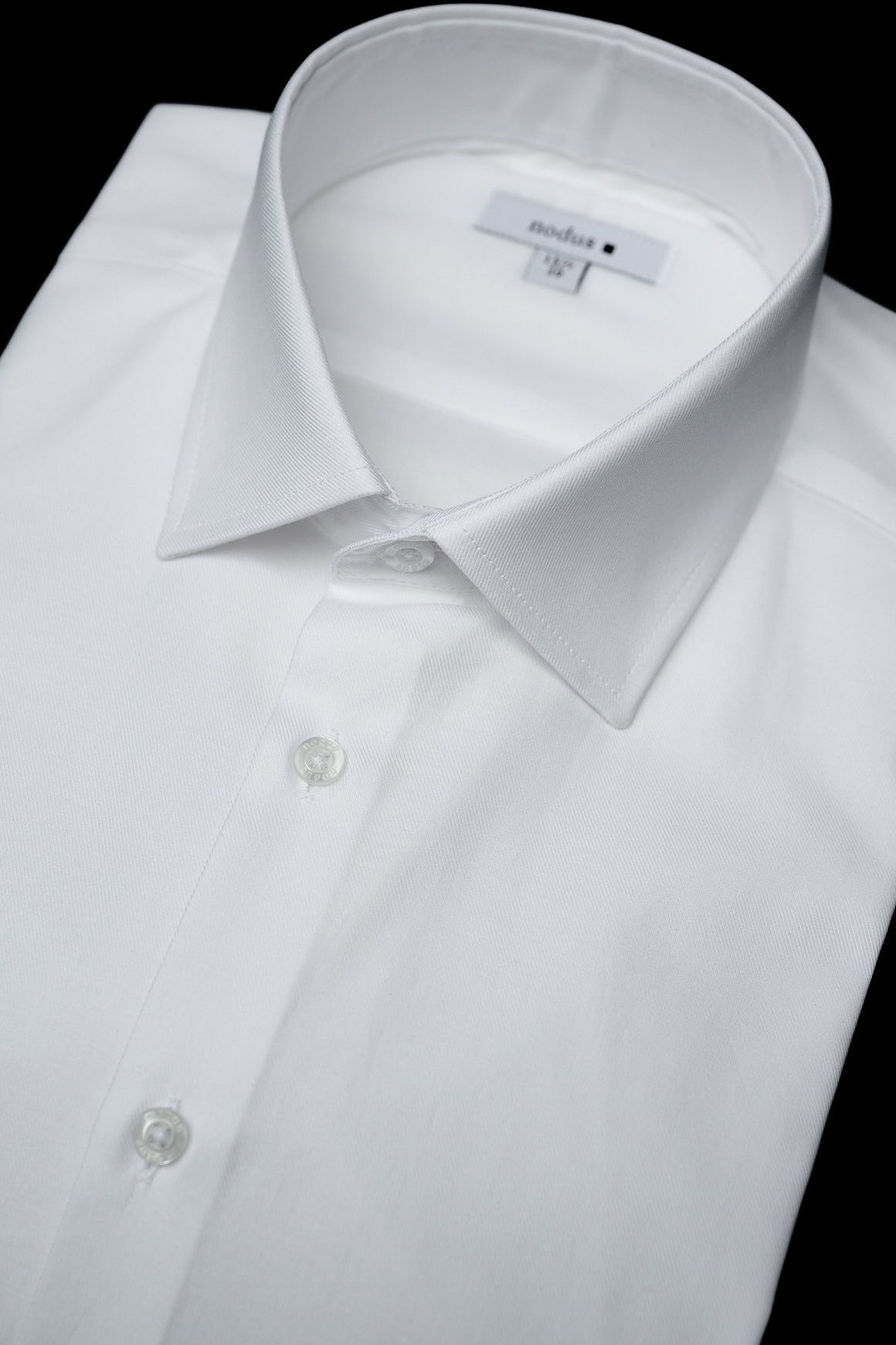Chemise en cuir d'agneau noir fermée par boutons modèle Paolo