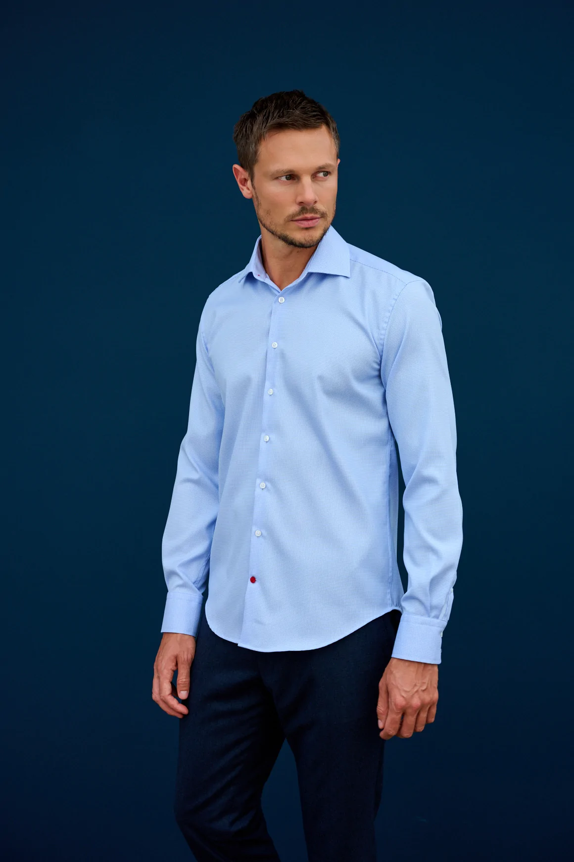 Achat Chemise Classique bleue bouton rouge