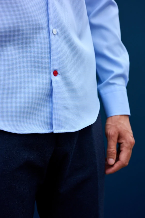 Achat Chemise Classique bleue bouton rouge