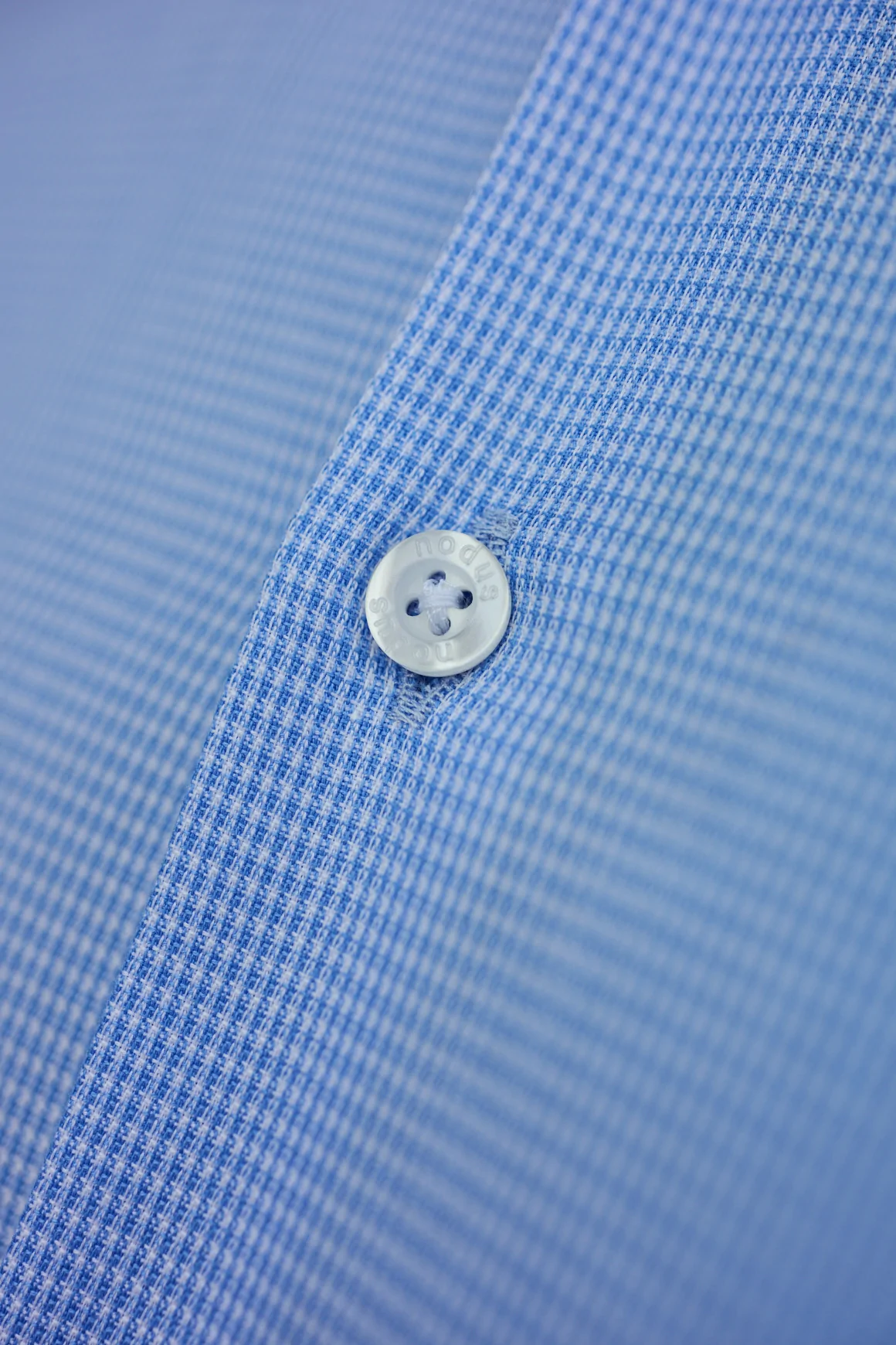 Achat Chemise Classique bleue bouton rouge